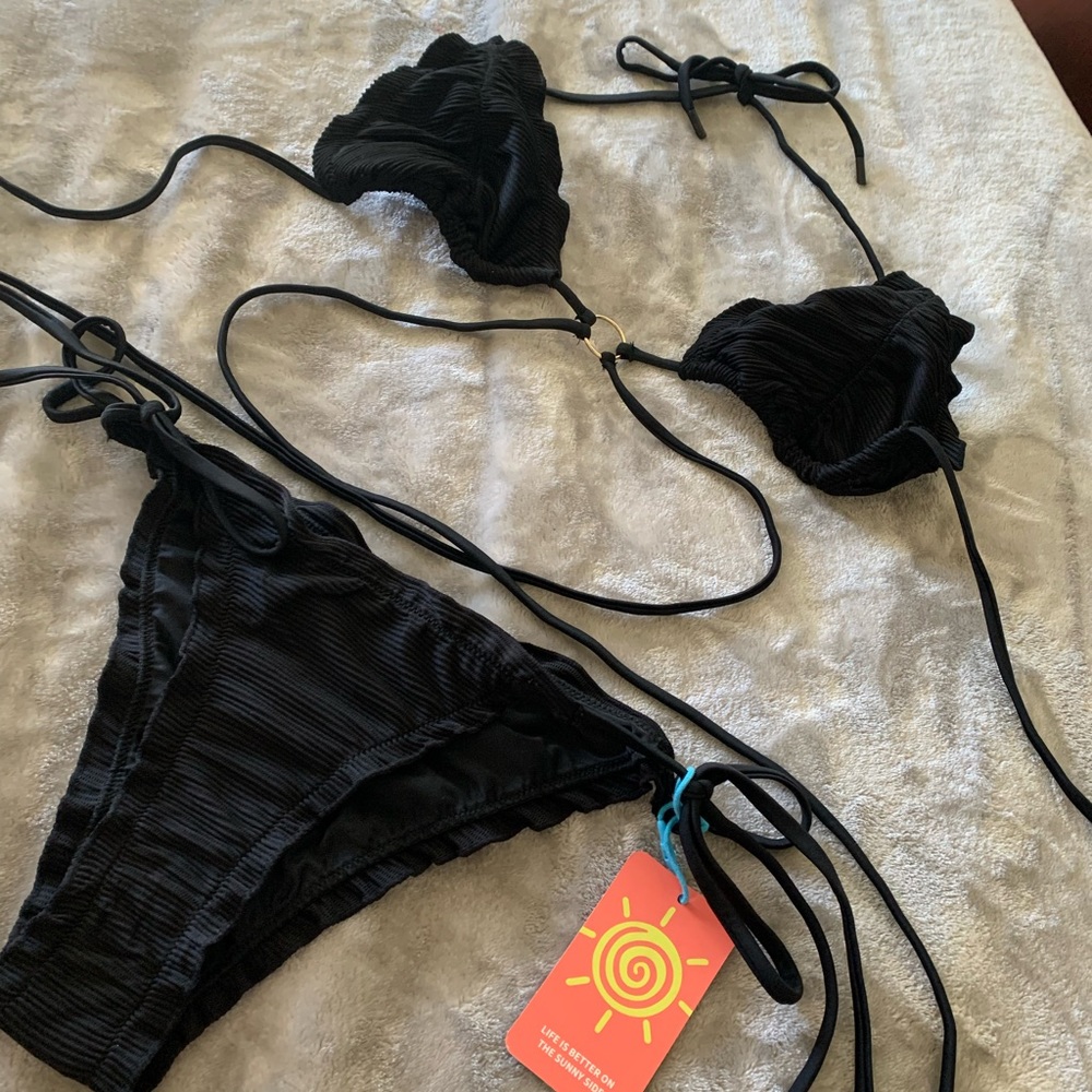 Blackbough bikini set
